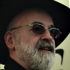 Biografie Terry Pratchett: auteur van satirische fantasy