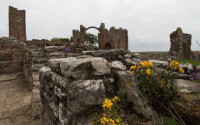 Ruïne van het klooster in Lindisfarne / Bron: Jon57, Pixabay