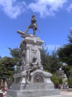 Standbeeld van Magelhães in Punta Arenas, Chili / Bron: Guillermo Crdova / Buron444, Wikimedia Commons (Publiek domein)