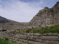Grieks amfitheater / Bron: DerHexer, Wikimedia Commons (CC BY-SA-3.0)
